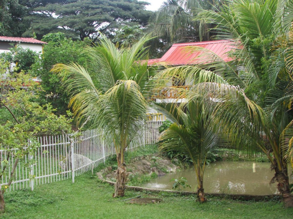 Turística Santa Bárbara Сasa de vacaciones Melgar